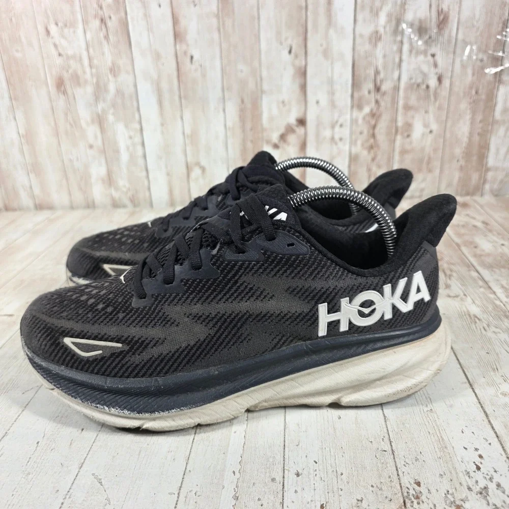 Hoka Clifton 9 Womens Running Shoes Black White 1127896 BWHT Size 9.5B